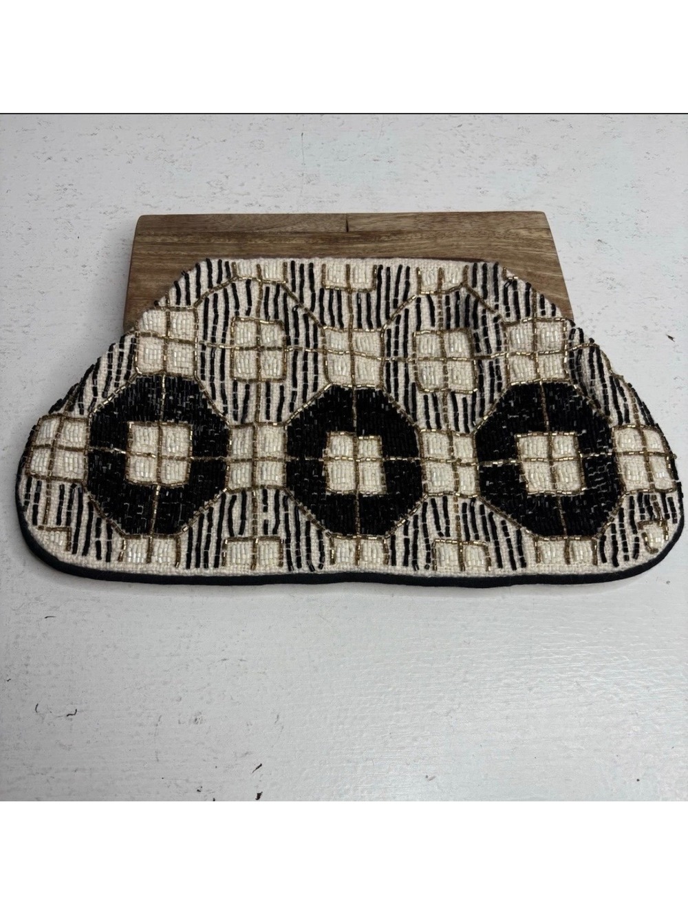 Geometric Pattern Glass Beaded Wooden Frame Handle Purse